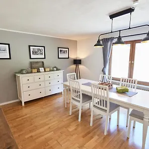 Hubert Apartment